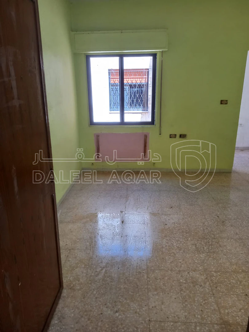 شقة في Al Mugablain  - 55,000 دأ - صورة 1